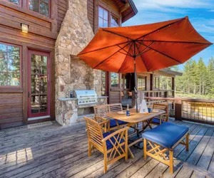 Photo 2 - Grays Crossing by Avantstay Stunning 4bdr Cabin