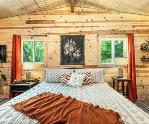 Photo 3 - Cozy Cove Cabin The Perfect Ozark Retreat!