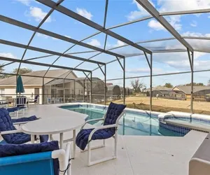 Photo 2 - Treasure Hunt Retreat 6 Bedroom Home by RedAwning