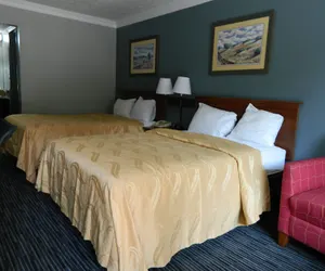 Photo 2 - Travel Inn Atlanta