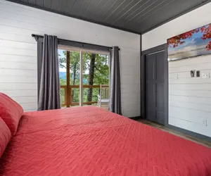 Photo 5 - Sweet Escape By Ghosal Luxury Lodging