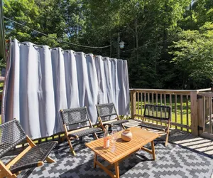 Photo 4 - The Rustic Cottage by Avantstay Hot Tub, Fire Pit, Pool Table 5mins to Town