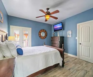 Photo 4 - Coral Reef by Avantstay Beach Boardwalk, Pool
