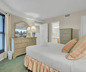 Photo 4 - Shipwatch 321d by Wild Dunes, Oceanfront Condo