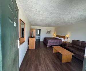 Photo 4 - Country Inn