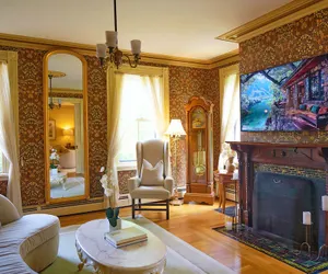 Photo 4 - The Underwood-Hale House