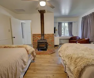 Photo 3 - THE Cottage #2504