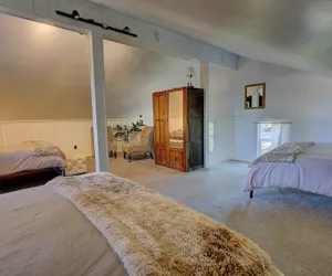 Photo 4 - THE Suite #2502