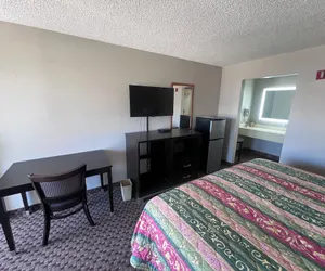 Photo 3 - Country Nights Inn