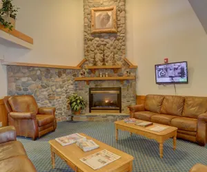 Photo 4 - Woodland Country Lodge