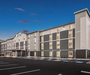 Photo 2 - WoodSpring Suites Beaverton - Portland West