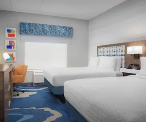 Photo 2 - Hampton Inn & Suites Naples South