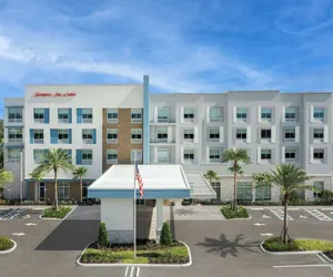 Photo 2 - Hampton Inn & Suites Naples South