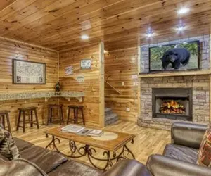 Photo 2 - Dreams Come True With This Luxury Cabin