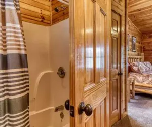 Photo 4 - Dreams Come True With This Luxury Cabin