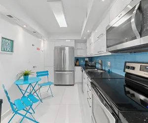 Photo 5 - Ocean Wind Luxury Beachfront Condo With Pool & Gym
