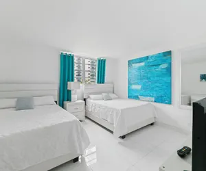 Photo 2 - Ocean Wind Luxury Beachfront Condo With Pool & Gym