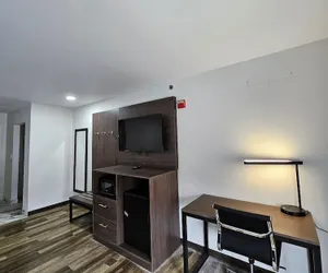 Photo 4 - Quality Inn & Suites Columbia Harbison