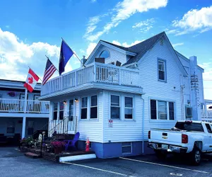 Photo 2 - Blue Jay Motel