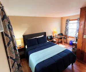 Photo 4 - Blue Jay Motel