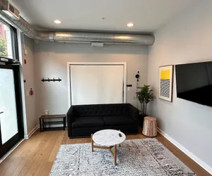 Photo 4 - Sosuite 1BR Apt w W D Shared Roofdeck