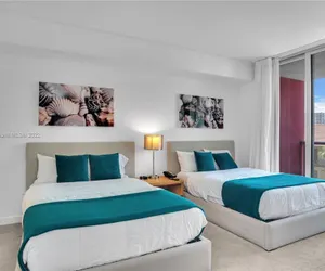 Photo 2 - Amazing Studio Spectacular Amenities Near Beach