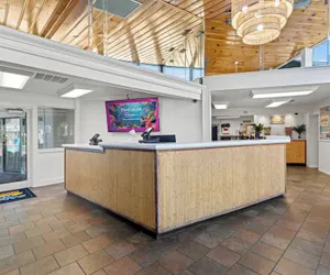 Photo 3 - Sandpiper Beacon Beach Resort