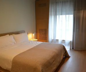 Photo 5 - Stonebreaker Hotel