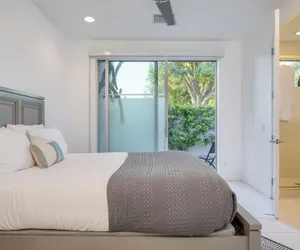 Photo 3 - The Polo Villas by AvantStay – Modern Oasis Near Empire Polo Club