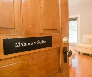 Photo 2 - Mahaney Suite BW Boutique Hotel