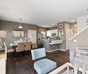 Photo 3 - 4/3 Townhouse Near Disney!!