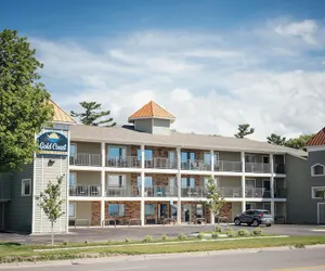 Photo 2 - Kasa Gold Coast Inn Traverse City