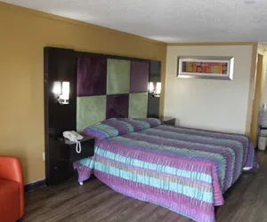 Photo 5 - Executive Inn & Suites