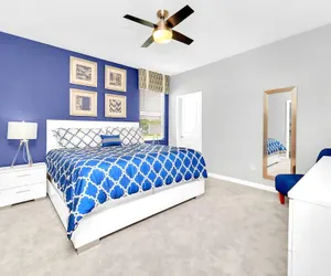 Photo 4 - Private vacation home with free parking!