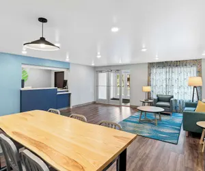 Photo 4 - WoodSpring Suites Richmond Airport