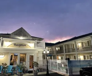 Photo 3 - The Lamplight Inn