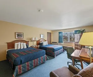 Photo 2 - Iron Ridge Inn Motel