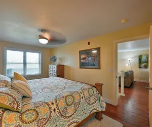Photo 3 - Unit 109 2 Bdrm/ 2 BA