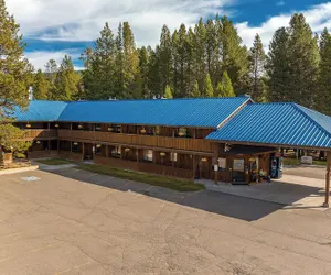 Photo 2 - Willamette Pass Inn