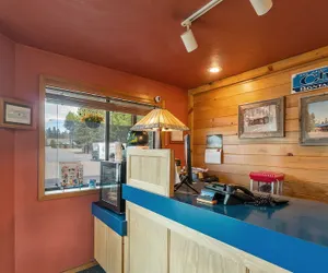 Photo 3 - Willamette Pass Inn