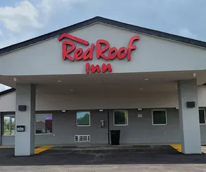 Photo 2 - Red Roof Inn Byron