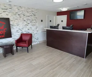 Photo 4 - Red Roof Inn Byron