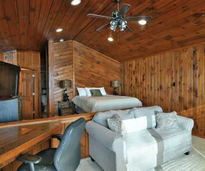 Photo 3 - Spruce Haven