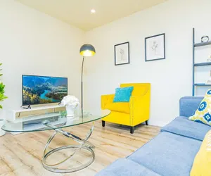 Photo 4 - 2b2b APT Close to Rose Parade and Pasadena Oldtown