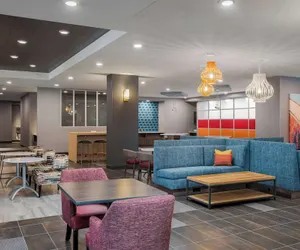 Photo 4 - Home2 Suites BY Hilton Phoenix Midtown