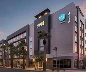 Photo 2 - Home2 Suites BY Hilton Phoenix Midtown