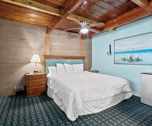 Photo 2 - Oceanfront Inn II