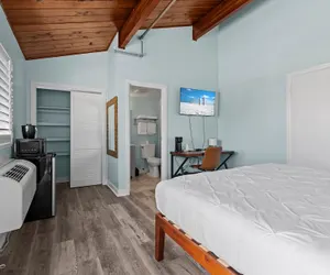 Photo 4 - Oceanfront Inn