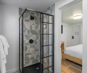 Photo 2 - Ambler Hotel