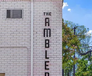 Photo 2 - Ambler Hotel